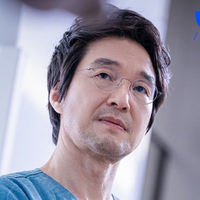 choesiwon94798's profile picture. 전문 박사^^^