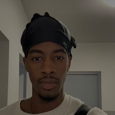 Bramsow_'s profile picture. I am a mess