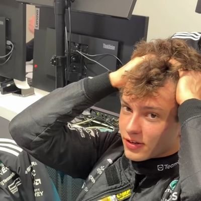 RussonelliEra's profile picture. Russoneli Supporter
i love the New merc family🫶 #GR63 #AKA12 #VB77 and #FuckTotoWolff