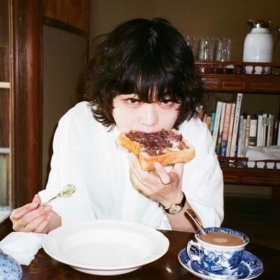 HenriCatholic's profile picture. Pray the Holy Rosary daily.