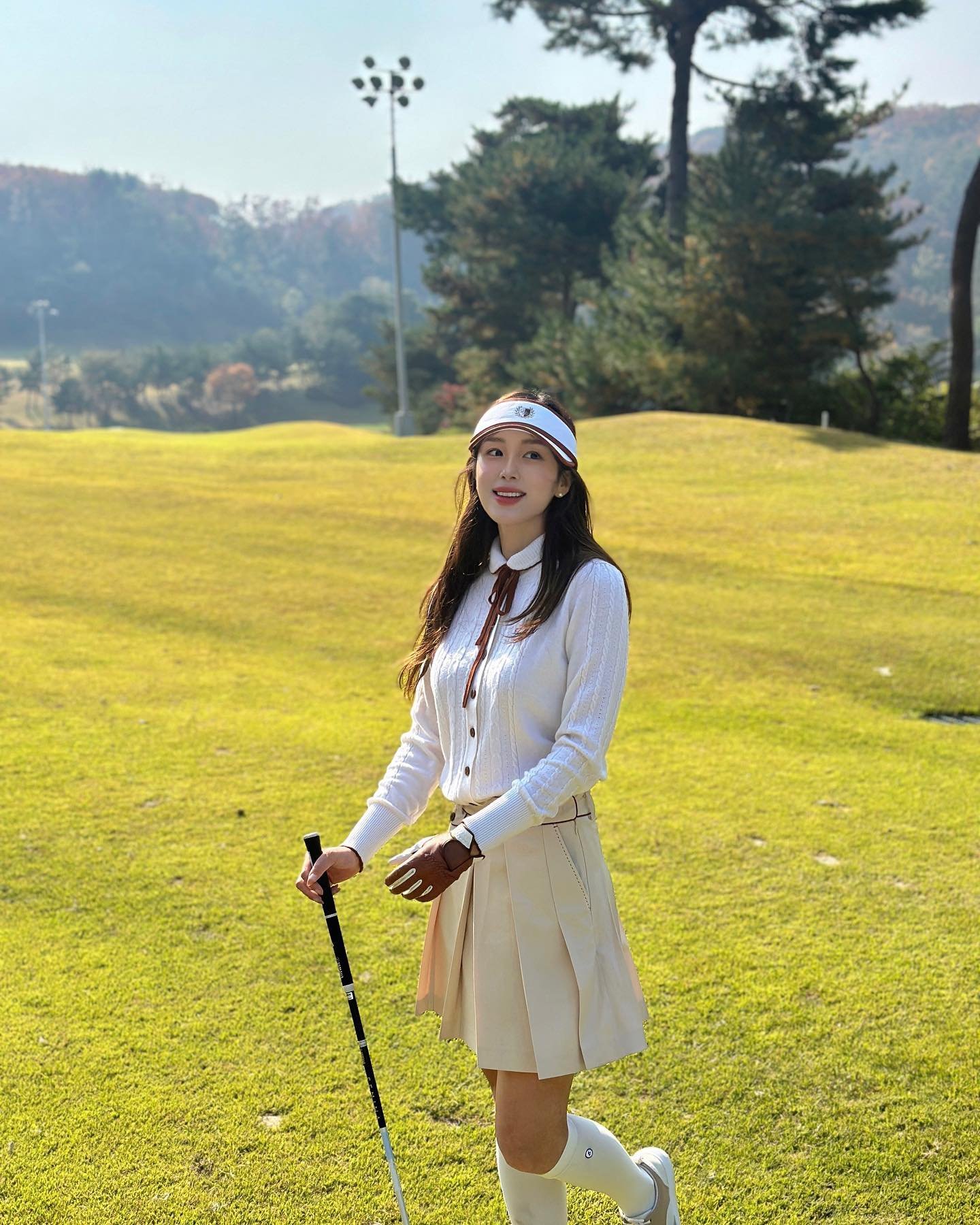 Yfawpor6987757's profile picture. 