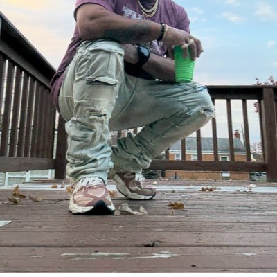 Bigzee7326's profile picture. Chillin