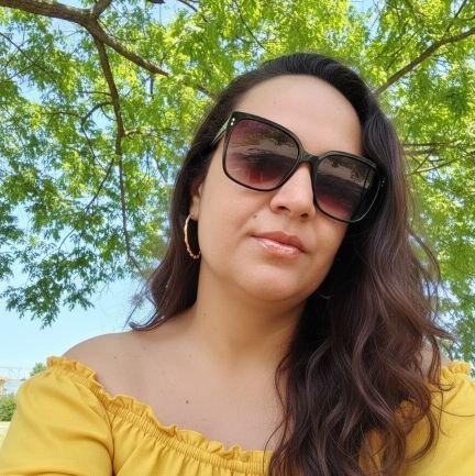 luizamaras's profile picture. Se veio até aqui pra ser meu amigo,seja bem vindo,se veio destilar seu odio,luz e axé pra você, te perdoo afinal a gente só é capaz de dar aquilo que tem. 🚩❤️