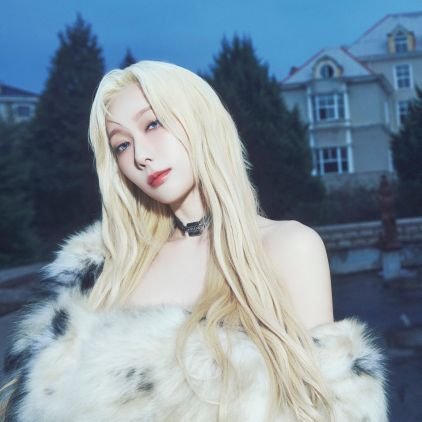 lo__yyyy's profile picture. 