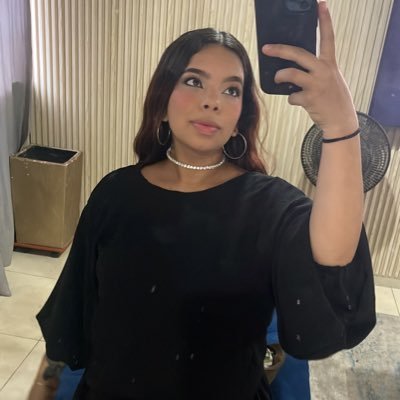 gxbrxxlxgxl's profile picture. 