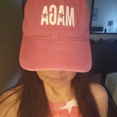 kinisparkles's profile picture. John 1:5 The light shines in the darkness, and the darkness did not comprehend it. 
❤️s God,US🇺🇸,freedom🏈⚾️Hawaii⛱️😎

Share your✨️SPARKLE✨️!