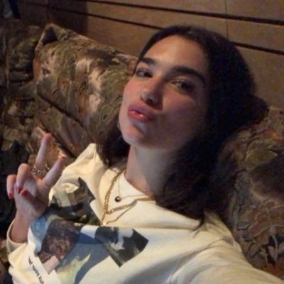 wblosz's profile picture. 🪭🍸🪬✨🧉