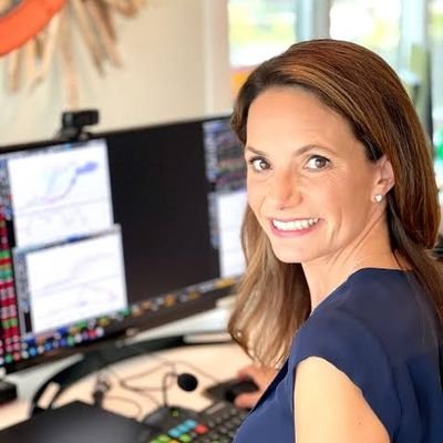 stocktontrades's profile picture. Your new investing bestie📈
Taking you from overwhelmed🥵to investing with ease.
Trade📈from anywhere across the globe
DM ‘invest’ if you’re interested