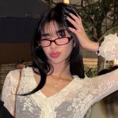 strwiibea's profile picture. @closetobea | oscar piastri lovebot ‧₊˚ ୨୧