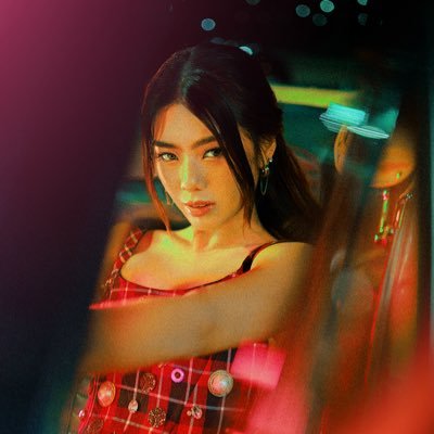 bini_mikha's profile picture. 