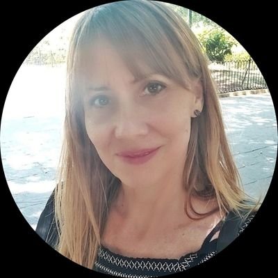 jacque_soto's profile picture. Amo el mar y escribir. Si no expreso lo que siento, muero.                            ✦Autora del 📘 Azul Latido. #AlmadelaHabana #CuentiNoche #LaPoesíaenelAmor