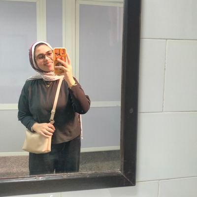 AmeeRaM7mO0d's profile picture. Don't bark if U can't bite.🎭
MTI university 🏛️
PT

سينيورر إلا ترم ✨✨❤️