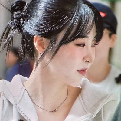 Yeppeuba00's profile picture. 🌷☁️🌧️💜
Fangirl 💚💚
AV02 
Mamamoo
Kairain
Kdrama
Cdrama
Kpop
Anime