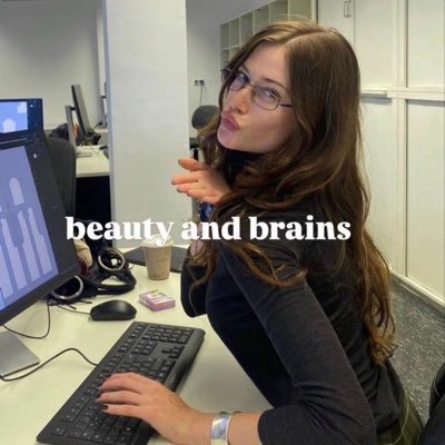 justtsleepyhead's profile picture. 