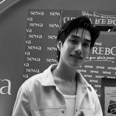 nam_nuea7's profile picture. @phutatchai | @TLE_mtm ~ @firstone_wnk ♥️ แท็กส่งของ #reviewloly