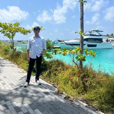 darpan7in's profile picture. 