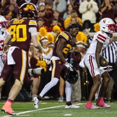 simonseidl88's profile picture. DB