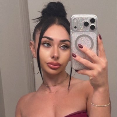 minimyraaa's profile picture. body 4’11 personality 6’1 ig: minimyraa