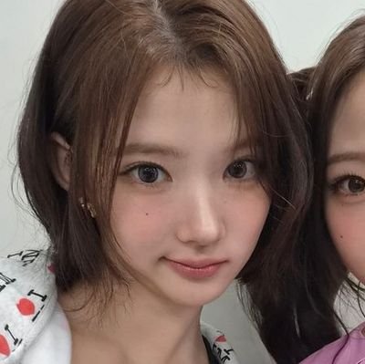 seeaharin's profile picture. pink fantasy