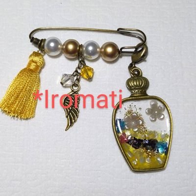 iromatiyuuritei's profile picture. 子宮頚癌と後遺症の治療中。アレルギー非対応。店舗委託や通販、オーダーメイドはなし。画像の加工、会場撮影、盗用、盗作、転売、転載、自作発言、作品名のタグ利用を禁止。禁止事項に抵触した場合は1画像及び発言につき使用料五万円と調査費用、弁護士費用を請求。副業、エロ、アフィ、懸賞垢、愚痴垢、注意喚起垢はブロック。40代突入。