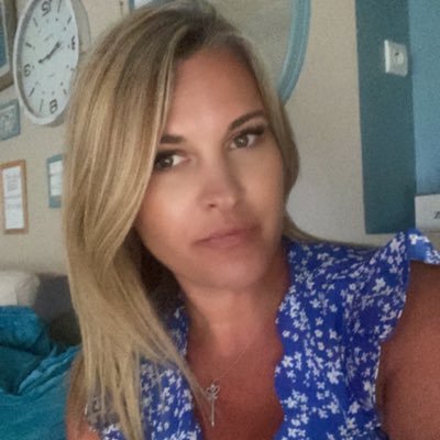 EmmFrench1e's profile picture. 🇫🇷 🏴󠁧󠁢󠁥󠁮󠁧󠁿 Voiceover artist and football interpreter. Vive La France 💙🤍❤️