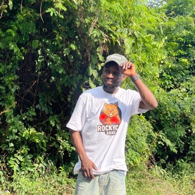 DrizzyHouncho's profile picture. Man United till I disappear 🔴 | Wizkid FC for life ⭐ | Sneakerhead on the low 👟 | 0161 | Views mine ✌️| sociologist