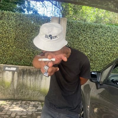 MRGRINDSMITH's profile picture. twogeeza@gmail.com