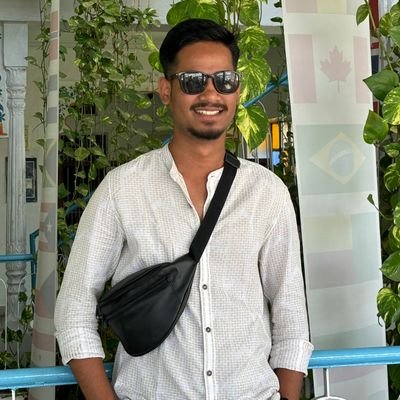 Tweetsbysharma's profile picture. 