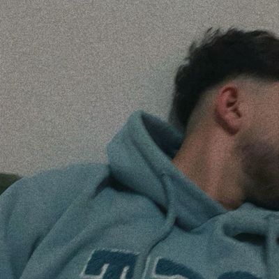 asim_yam's profile picture. ........... ᴴᵃˡᶠ ˢʰʸ ' ᴴᵃˡᶠ ˢʰʸ'ᵗᵃⁿ 🚩  ...........☆                             
𝐌𝐲 𝐡𝐞𝐚𝐫𝐭 𝐢𝐬 𝐩𝐚𝐤𝐡𝐭𝐮𝐧 , 𝐢𝐭 𝐝𝐨𝐞𝐬𝐧'𝐭 𝐬𝐮𝐫𝐫𝐞𝐧𝐝𝐞𝐫 🤧