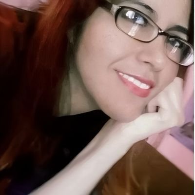 TitaNazeaylin's profile picture. tengo mi luz, mis locuras, mi forma de hablar;soy como los gatos, amo d manera diferente (cerebro neurodivergente)
#hablandoSola