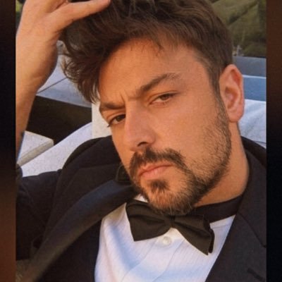 Tolunay90's profile picture. 🦁