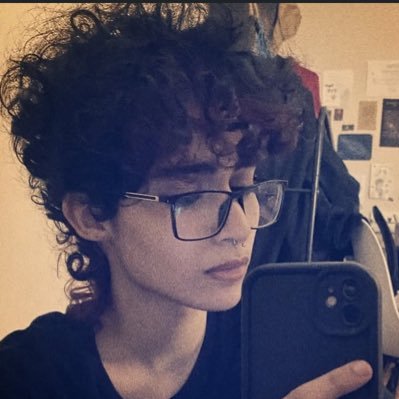 wolliiv's profile picture. 