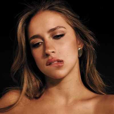 kssitbetta's profile picture. rihyoncé