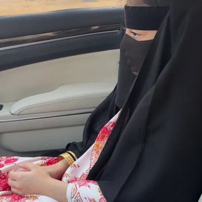 ono0100's profile picture. أنا أنتمي لنفسي؛ فلا أحد يشبهني في معتقداتي، ولا أحتاج في حياتي لمن يعلمني كيف أكون☺️