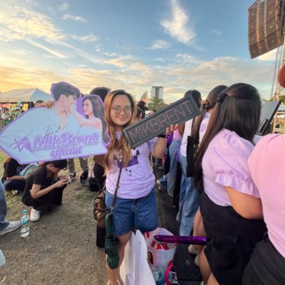 all4mikbrent_'s profile picture. Account dedicated only for Mika and Brent 💜