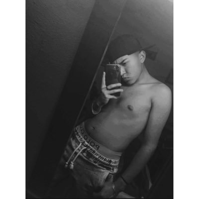 usernofund000's profile picture. 