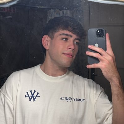 nahuelzzzamp's profile picture. tengo fomo