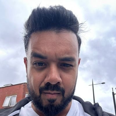 OsmanAli381042's profile picture. 