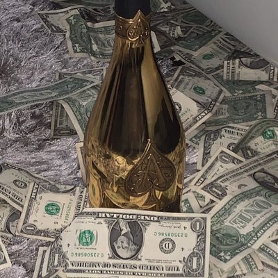 DeuceThomas's profile picture. 