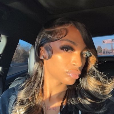 TheePosterrgirl's profile picture. Im sellin it 🤑 https://t.co/72geORTdjM I DONT FREE LINK . Probably in a City Near You🫵🏾 snap tsthumpsum