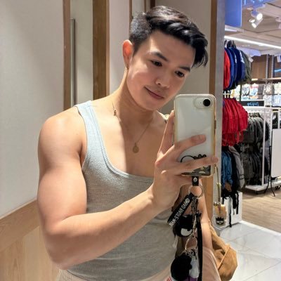 itsjayepark's profile picture. 𝗕𝗲𝗮𝗰𝗵, 𝗽𝘂𝗻𝘀, 𝗮𝗻𝗱 𝗲𝘃𝗲𝗿𝘆𝘁𝗵𝗶𝗻𝗴 𝘂𝗻𝗱𝗲𝗿 𝘁𝗵𝗲 𝘀𝘂𝗻. ♋️ IG: @itsjayepark