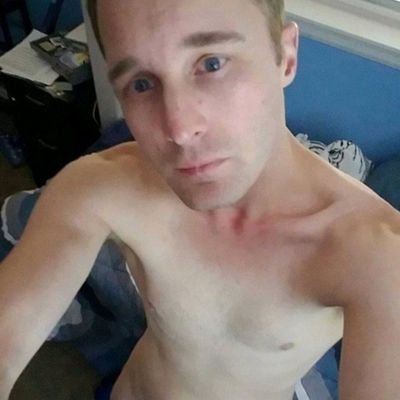 versaceguyco's profile picture. 🏳️‍🌈 🇲🇽Lives in Colorado
Former photography model.
Nudes moved to Onlyfans!
https://t.co/ESqHI5fKx4