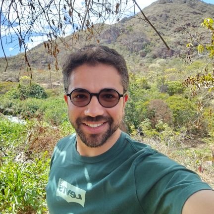 ToniMiranda22's profile picture. tão instável quanto a bolsa, e tão regulador quanto lítio 

cheguei tarde, mas talvez já estivesse a muito tempo