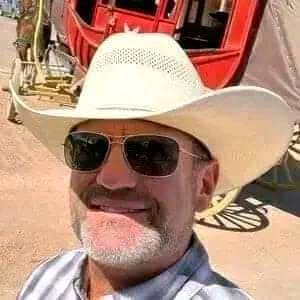 FrankEdwar82656's profile picture. 