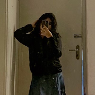 itsanaghaa's profile picture. 