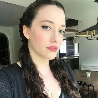 Chr_i85184's profile picture. 