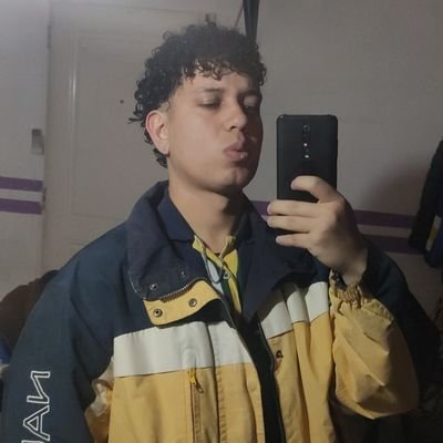 FuegoEnTus0jos's profile picture. , metodo cientifico y poesia,