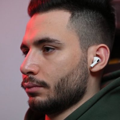 _coderstory's profile picture. Self-taught 🖥️ Full Stack developer using MERN Stack👾 Sharing my journey with you 💪🏻 constant learner 🧠