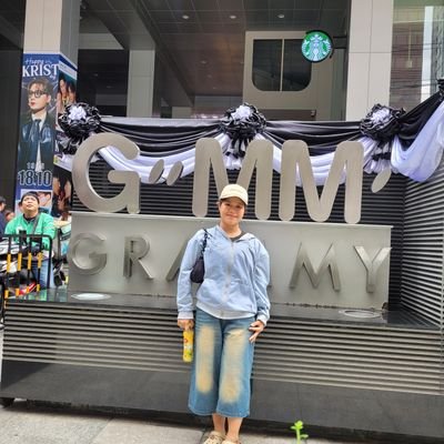 Aron723480a's profile picture. 