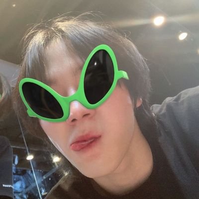 Earthling0ddity's profile picture. space cowboy